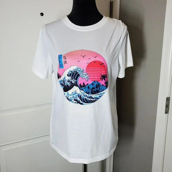 SHEIN Graphic T-Shirt Women's Size Large NWOT - Picture 3 of 15